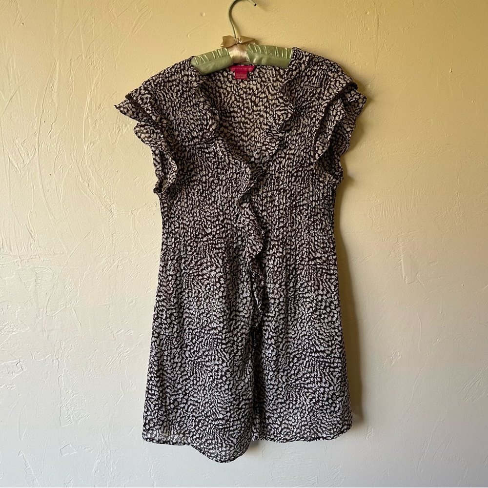 Vintage Sunny Leigh brown and white ruffle flirty mini dress🤎
